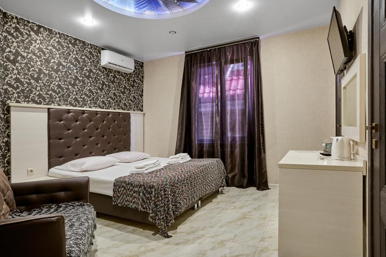 U Anny Hotel Adler Bagian luar foto